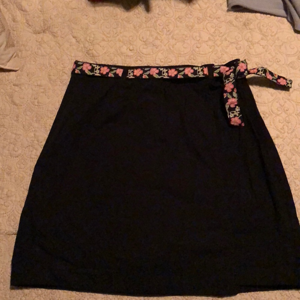 Darling skirt!  Golfers will love!